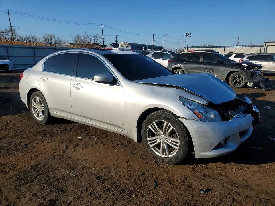 2013 INFINITI G37   