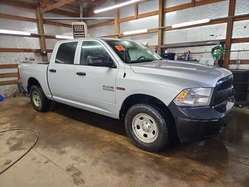 2014 RAM 1500 ST  
