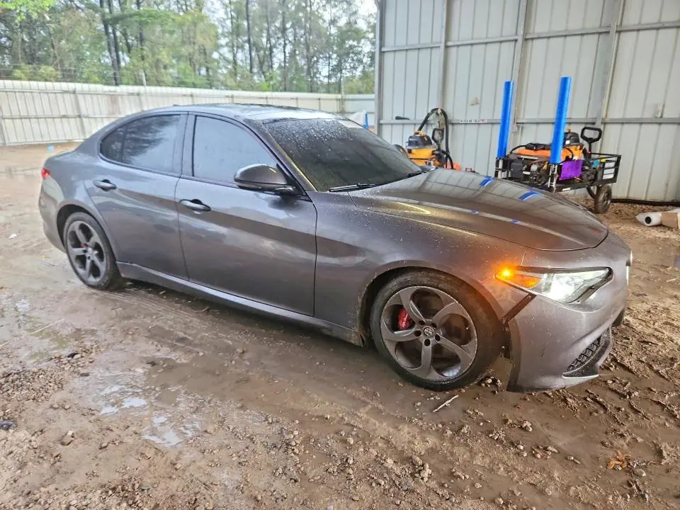 2018 ALFA ROMEO GIULIA   