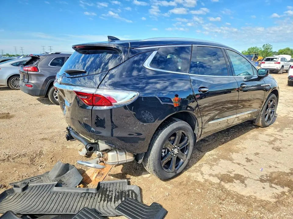 2024 BUICK ENCLAVE ESSENCE  