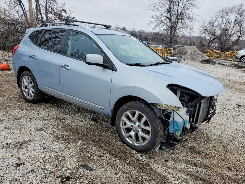 2013 NISSAN ROGUE S  