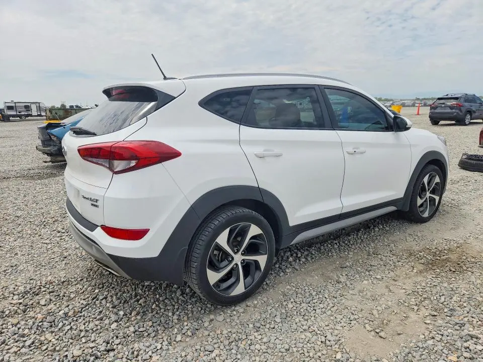 2017 HYUNDAI TUCSON SPORT  