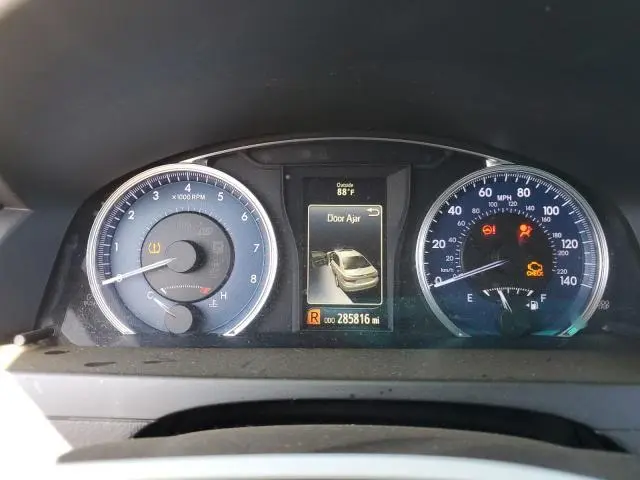 2016 TOYOTA CAMRY LE  
