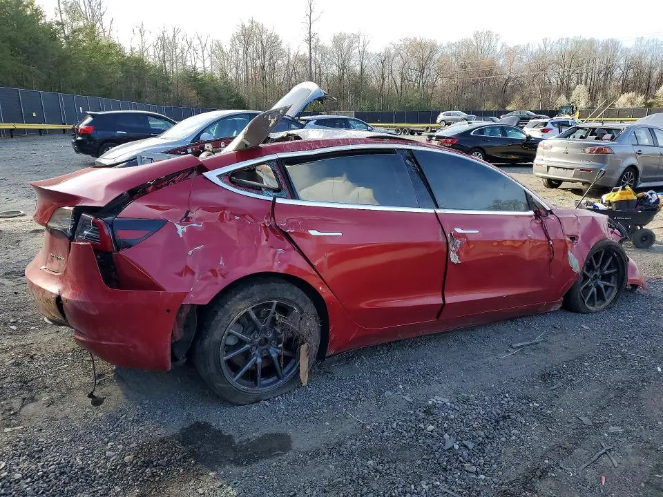 2018 TESLA MODEL 3   