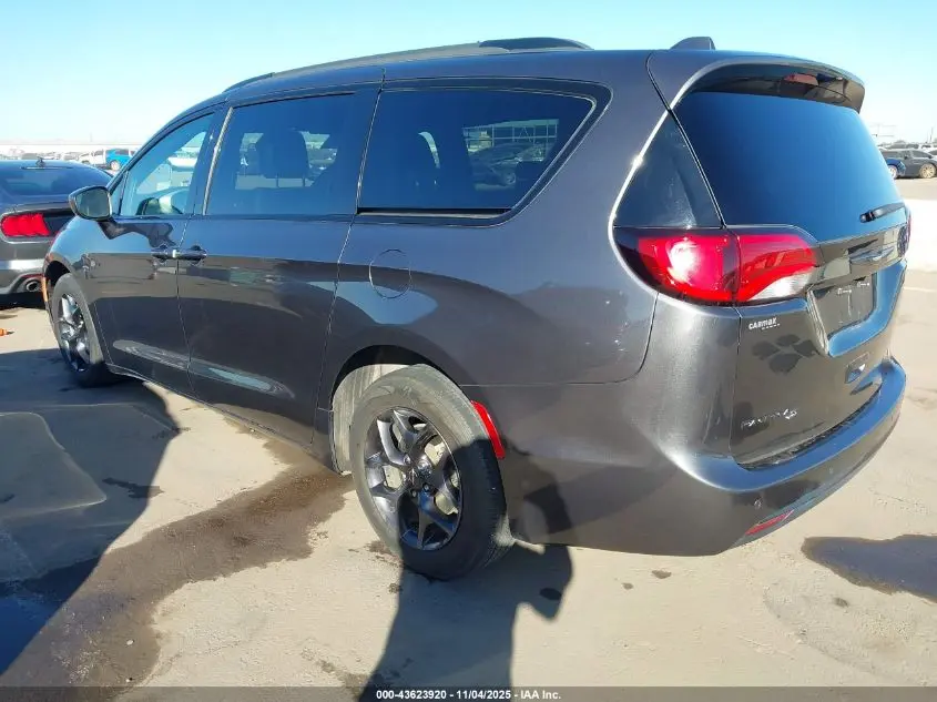 2019 CHRYSLER PACIFICA TOURING L