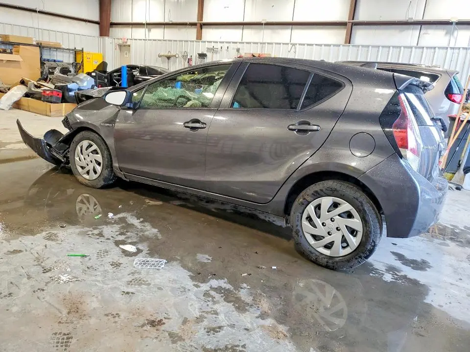 2015 TOYOTA PRIUS C TWO  