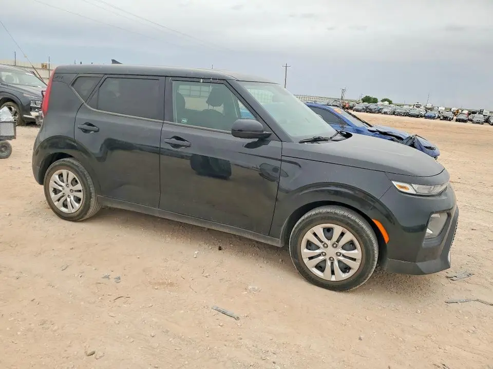2021 KIA SOUL LX  