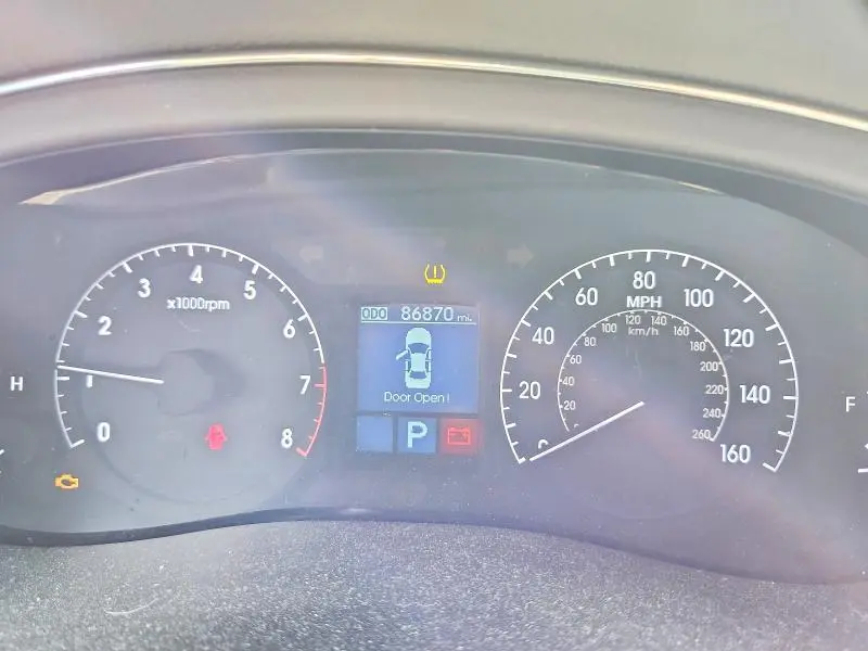 2010 HYUNDAI GENESIS 4.6L  