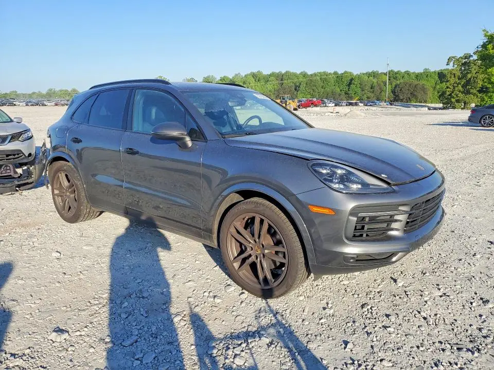 2019 PORSCHE CAYENNE   