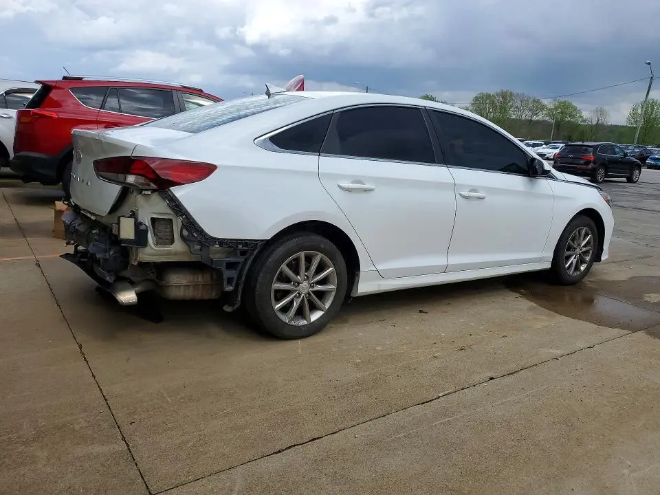 2019 HYUNDAI SONATA SE  