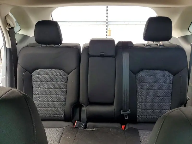 2021 FORD EDGE SE  