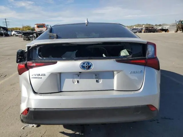 2022 TOYOTA PRIUS LE  