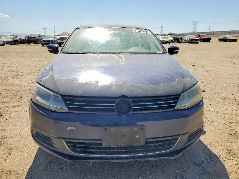 2014 VOLKSWAGEN JETTA SE  