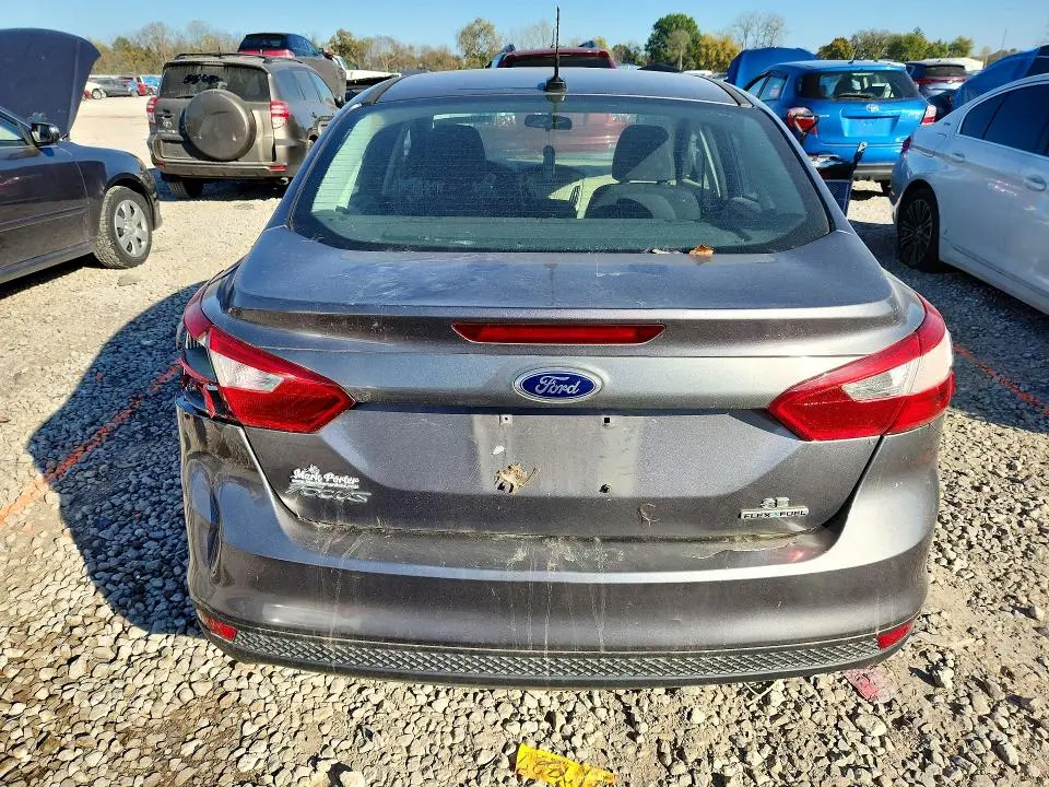 2014 FORD FOCUS SE  