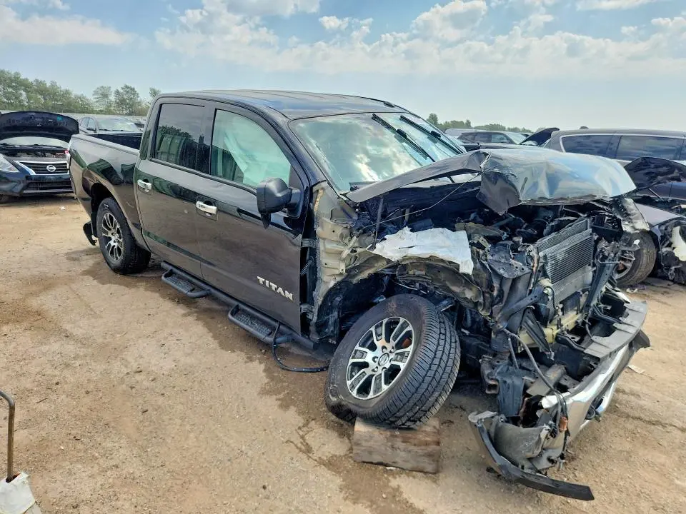 2021 NISSAN TITAN SV  