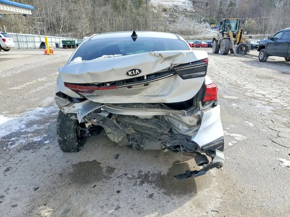 2019 KIA FORTE LXS  