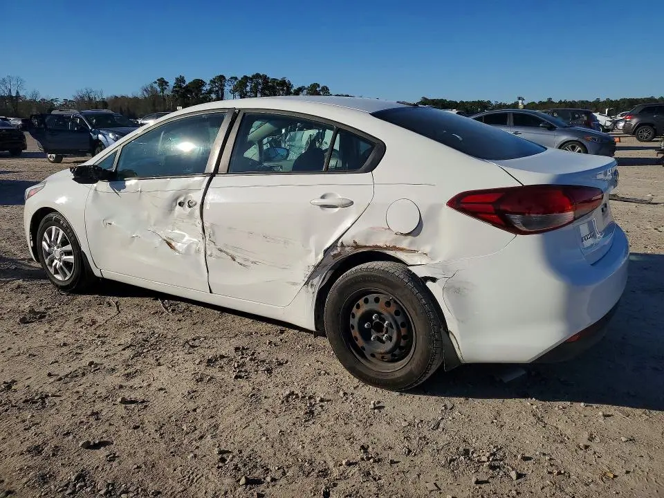 2017 KIA FORTE LX  