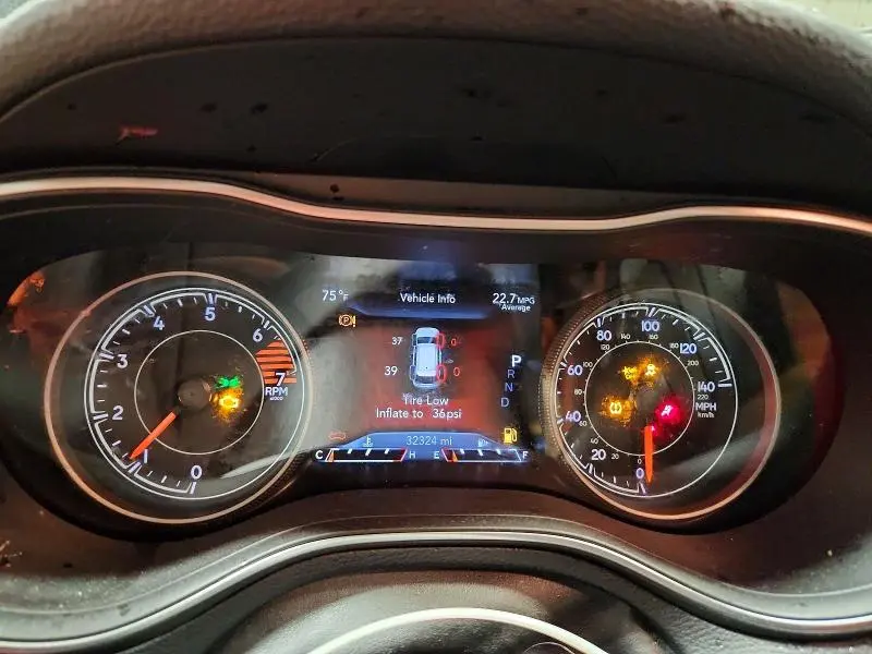 2023 JEEP CHEROKEE ALTITUDE LUX  