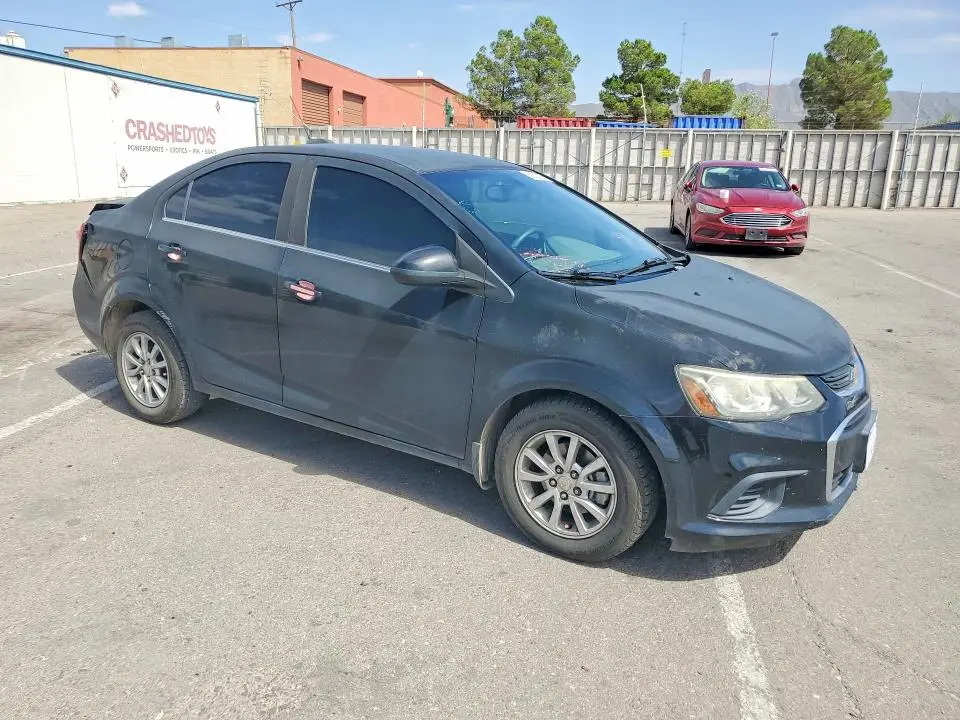 2017 CHEVROLET SONIC LT  