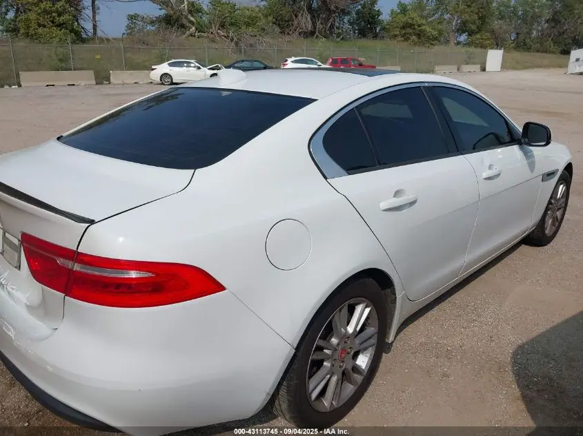 2017 JAGUAR XE 20D PREMIUM