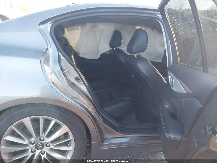 2021 INFINITI Q50 LUXE