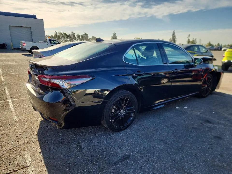 2021 TOYOTA CAMRY XSE  