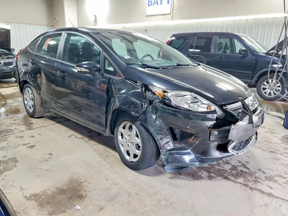 2013 FORD FIESTA SE  