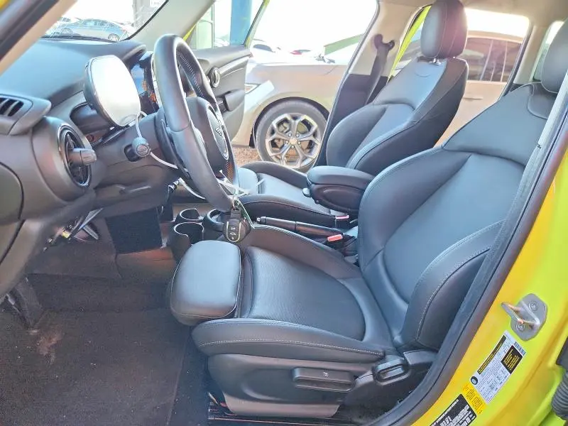 2024 MINI COOPER S  