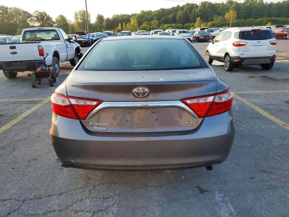 2016 TOYOTA CAMRY LE  