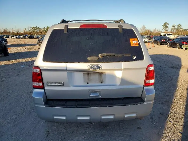 2011 FORD ESCAPE XLT  