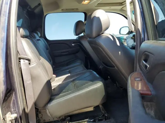2011 CHEVROLET AVALANCHE LT  