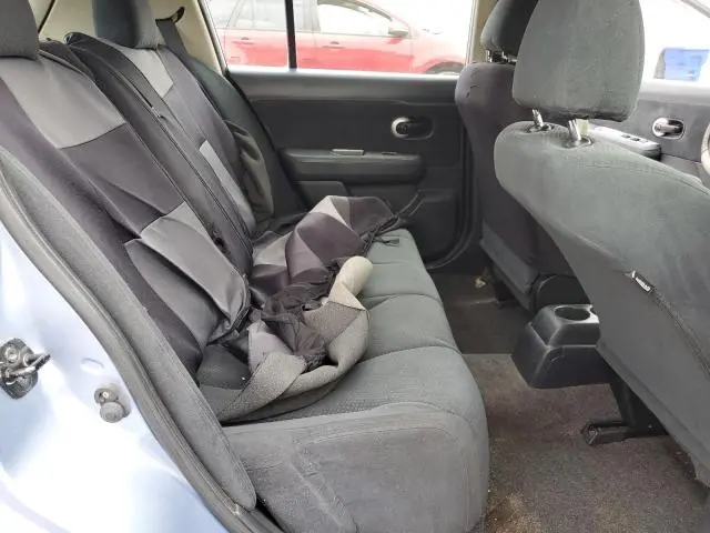 2011 NISSAN VERSA S  