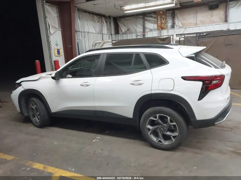 2024 CHEVROLET TRAX FWD LT