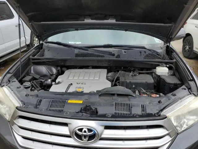 2013 TOYOTA HIGHLANDER LIMITED  