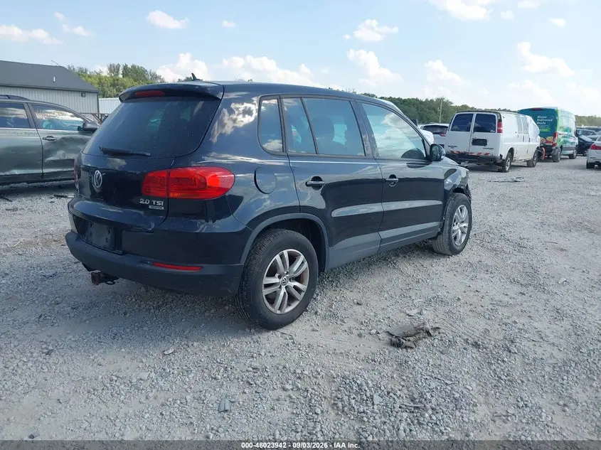 2013 VOLKSWAGEN TIGUAN S