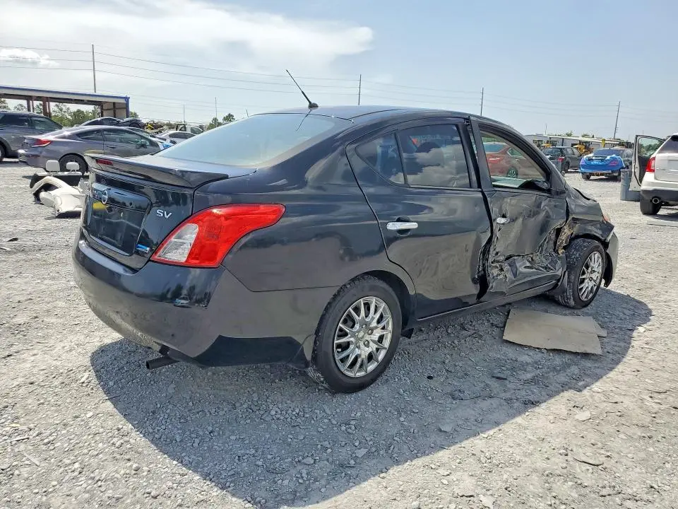 2014 NISSAN VERSA 1.6 SV  