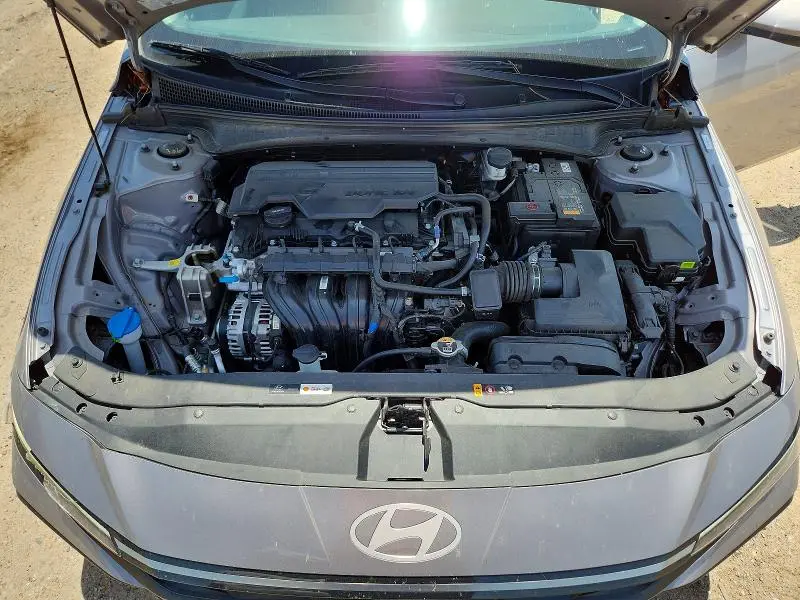 2025 HYUNDAI ELANTRA SEL  