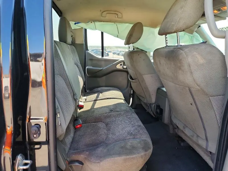 2019 NISSAN FRONTIER SV  