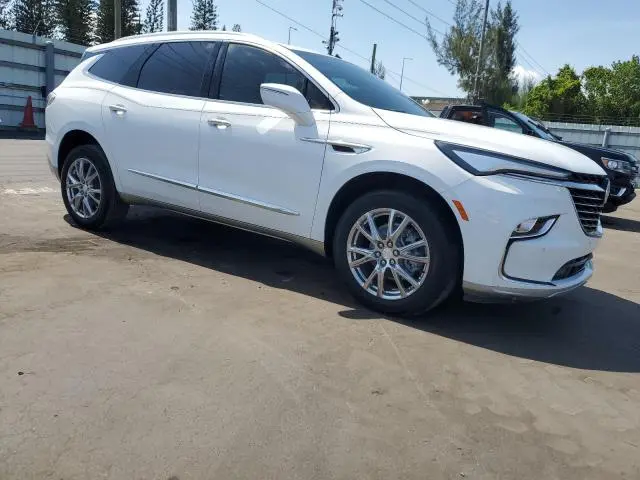 2022 BUICK ENCLAVE ESSENCE  