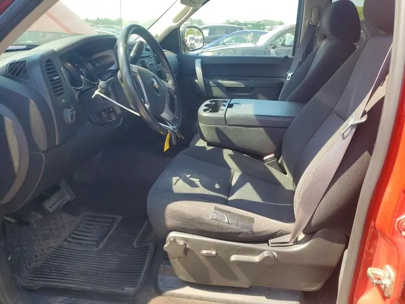 2011 CHEVROLET SILVERADO K1500 LT  