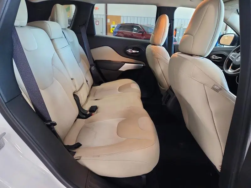 2017 JEEP CHEROKEE SPORT  