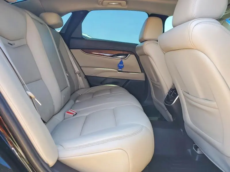 2018 CADI XTS LUXURY