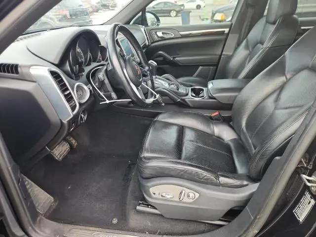 2018 PORSCHE CAYENNE