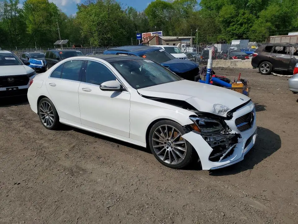 2017 MERCEDES-BENZ C 300  