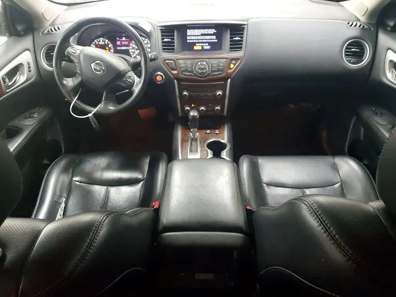 2017 NISSAN PATHFINDER PLATINUM  