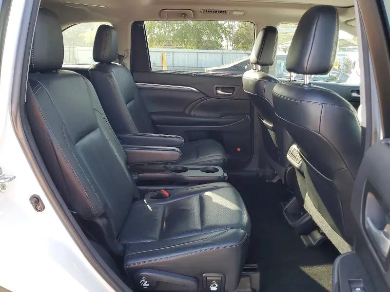 2017 TOYOTA HIGHLANDER HYBRID LIMITED  