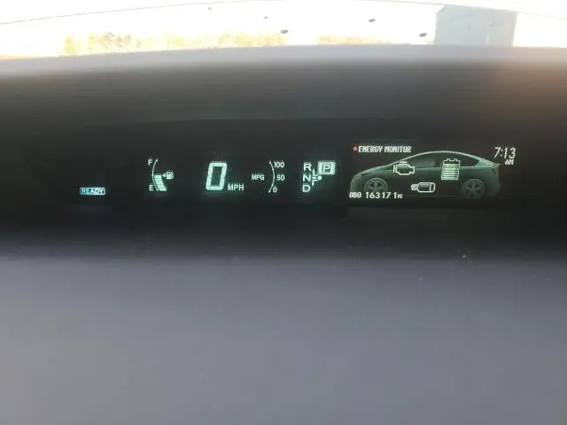 2013 TOYOTA PRIUS PLUG-IN   