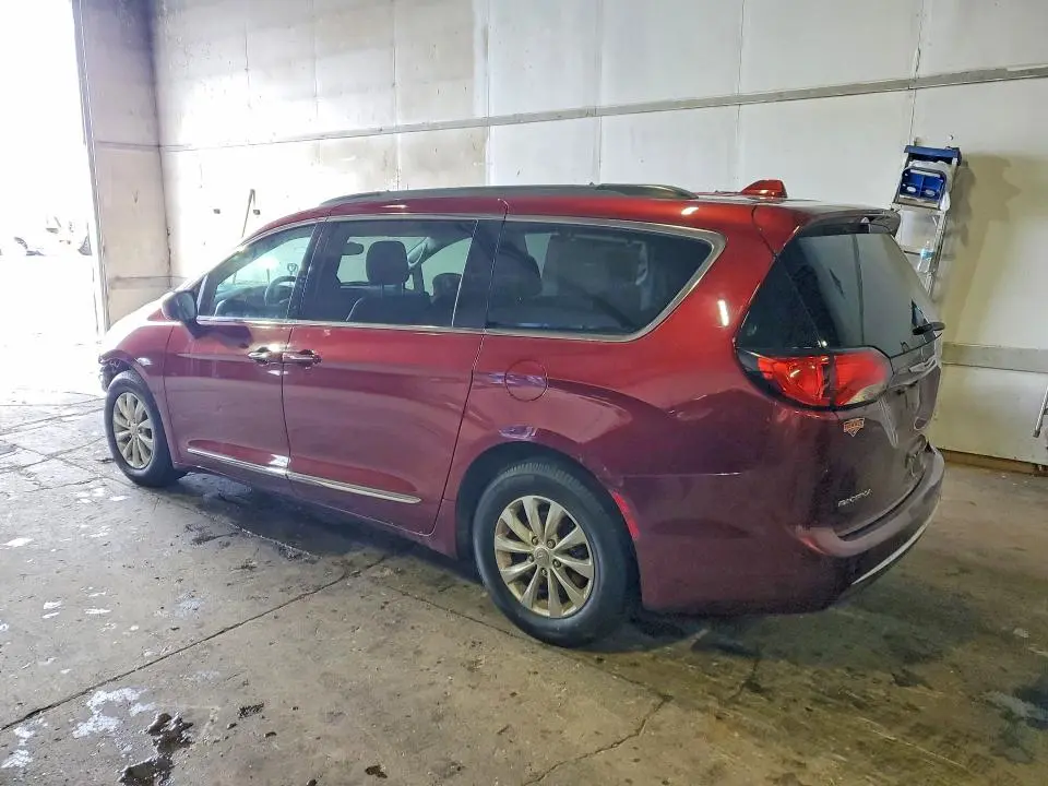 2017 CHRYSLER PACIFICA TOURING L  