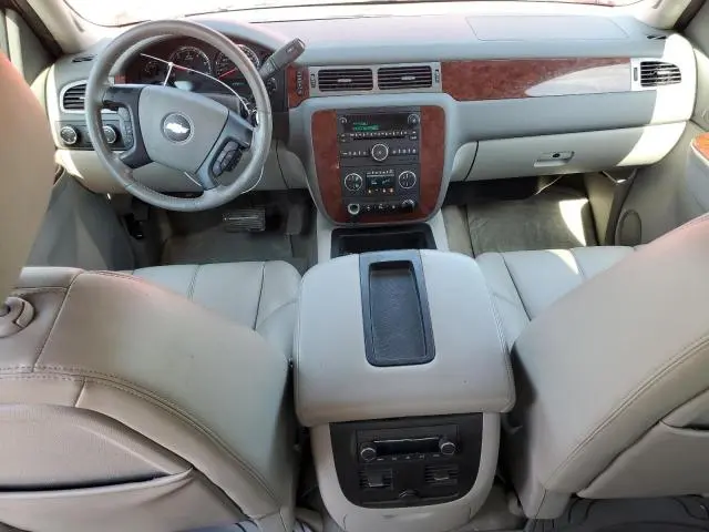 2010 CHEVROLET AVALANCHE LT  