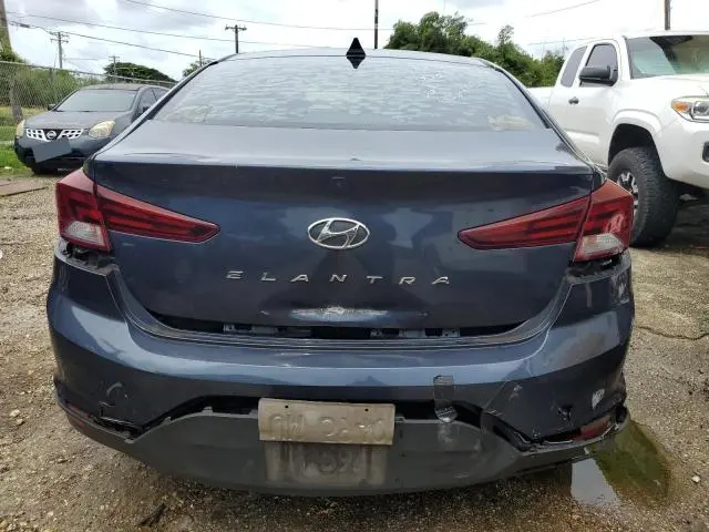 2020 HYUNDAI ELANTRA SE  